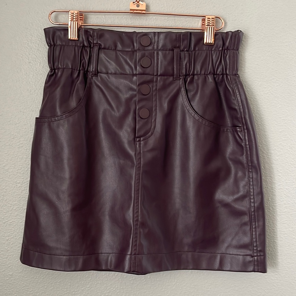 • women’s zara skirt •